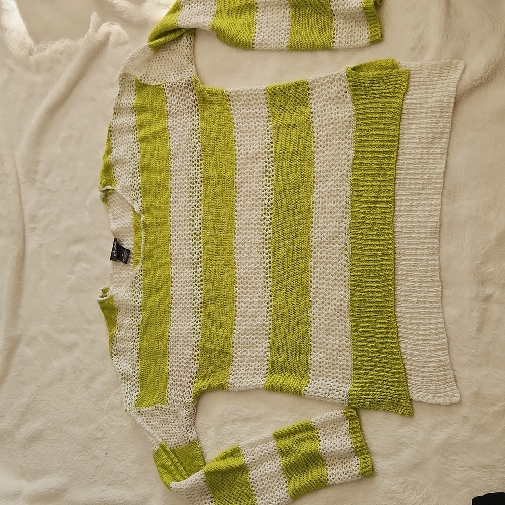 Dots long-sleeved top for women size M